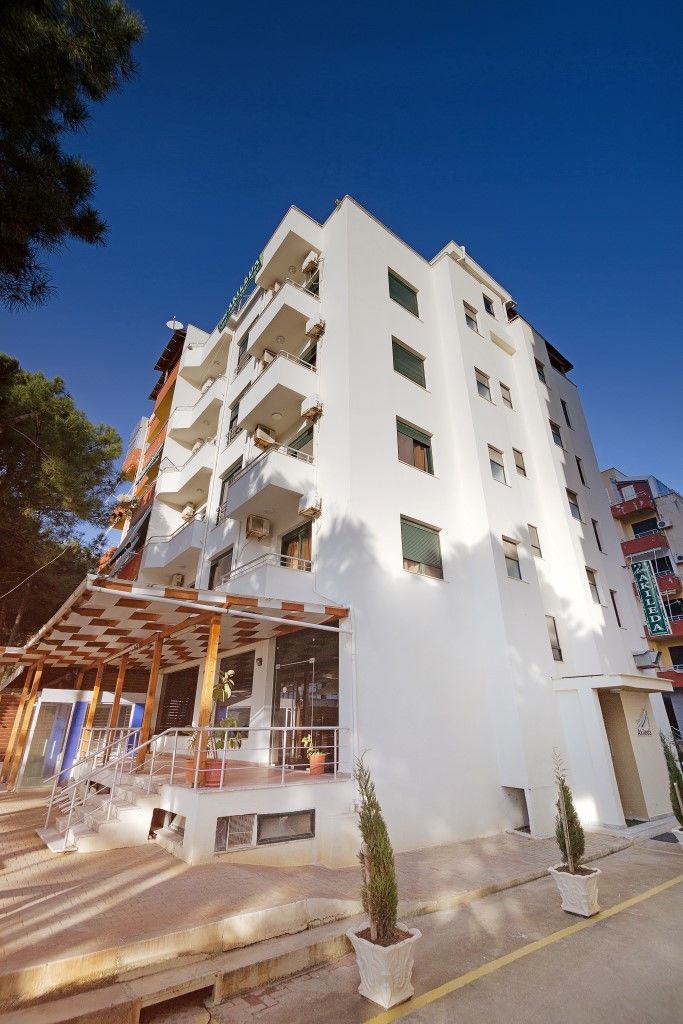Akileda Hotel Durres Bagian luar foto