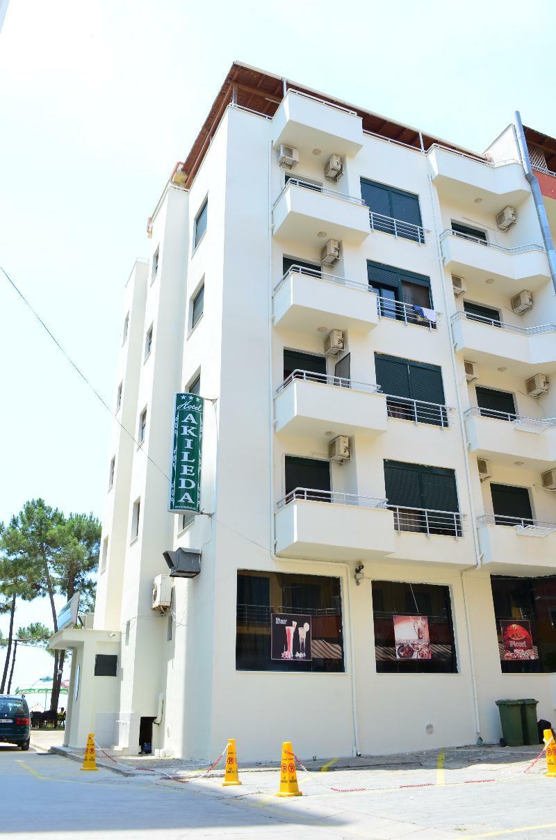 Akileda Hotel Durres Bagian luar foto