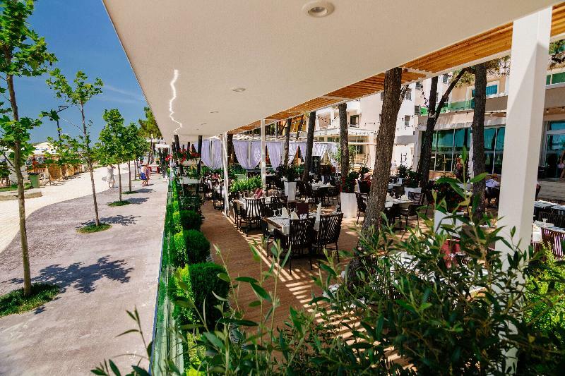 Akileda Hotel Durres Bagian luar foto