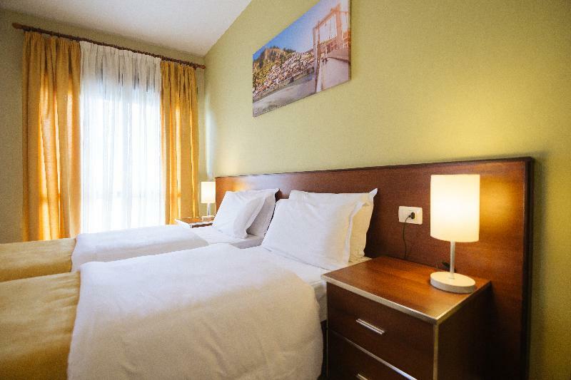 Akileda Hotel Durres Bagian luar foto